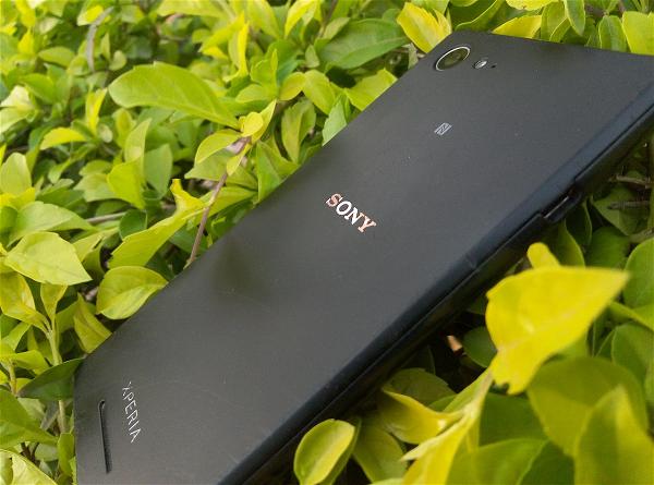 Sony Đang Phát Triển Smartphone Màn Hình 4K Tràn Cạnh