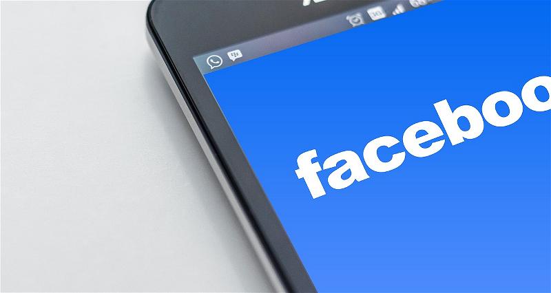 Mark Zuckerberg Yêu Cầu Các Quản Lý Facebook Chỉ Dùng Điện Thoại Android