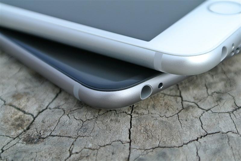 Apple Chính Thức Khai Tử iPhone X Và Jack Tai Nghe 3.5mm 