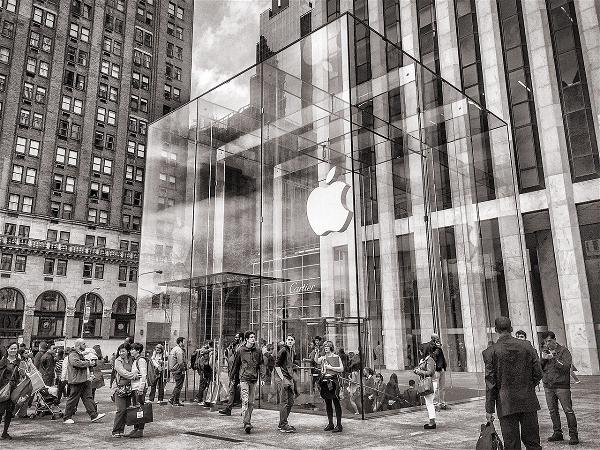 Apple Mở Cửa Lại Thêm 25 Cửa Hàng Ở Mỹ