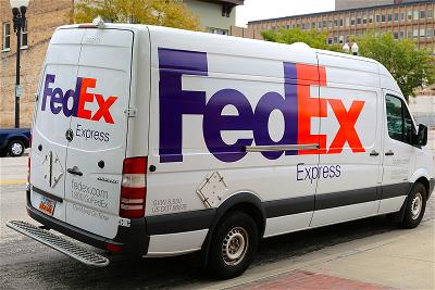 FedEx Kiện Chính Phủ Mỹ Vì Chính Sách Hạn Chế Vận Chuyển