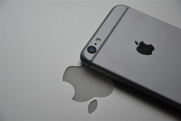 Apple Kỳ Vọng Sẽ Nhận Được 45 Triệu Đơn Đặt Trước cho iPhone OLED 6.5 Inch