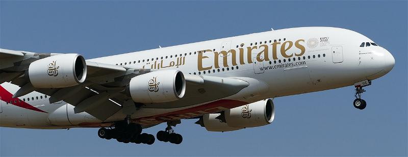 Máy Bay Của Emirates Bị Cách Ly Vì Nghi Có Mầm Bệnh Truyền Nhiễm 