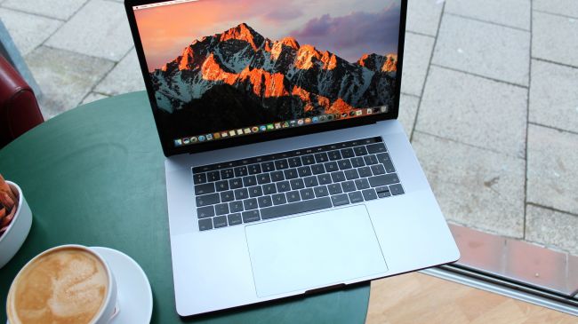 MacBook Pro (15-inch, Late 2016)