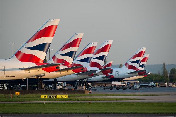 British Airways Rao Bán Vật Dụng Của Khoang Hạng Nhất