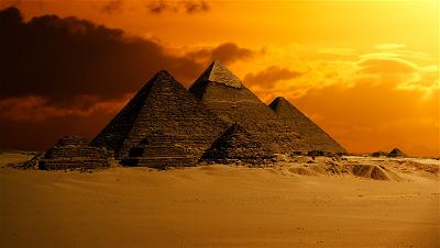 Phát Hiện Hàng Trăm Kim Tự Tháp Cổ Ai Cập