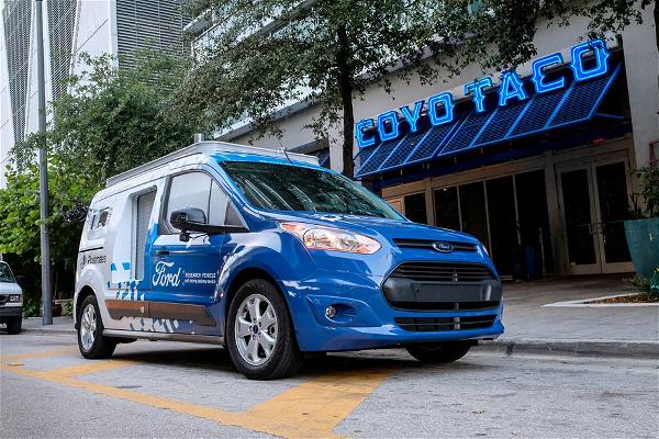 Ford Thử Nghiệm Xe Tải Tự Lái Giao Đồ Ăn Ở Miami