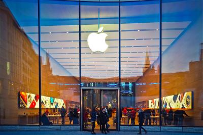 Apple Chối Bỏ Cáo Buộc Quét Gương Mặt Khách Hàng Tại Apple Store