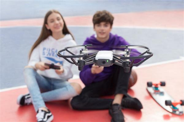 DJI Ra Mắt Máy Bay Drone Mới Với Giá 99 USD