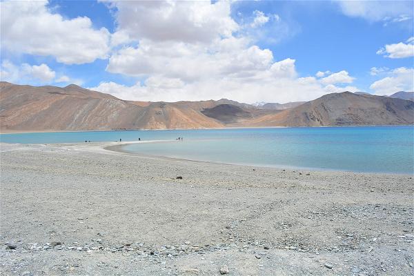 Ấn Độ, Trung Quốc Đưa Vũ Khí Hạng Nặng Đến Sát Biên Giới Ladakh