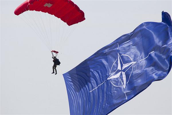 NATO Mời Ông Biden Dự Hội Nghị Thượng Đỉnh Năm 2021