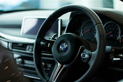 BMW Sẽ Ngừng Thu Phí Khách Hàng Sử Dụng Apple Carplay