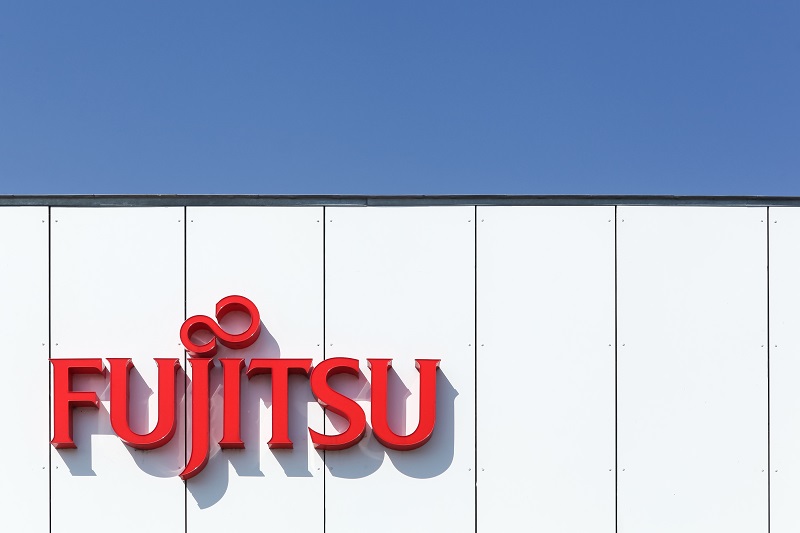 Fujitsu Từ Bỏ Mảng Kinh Doanh Smartphone